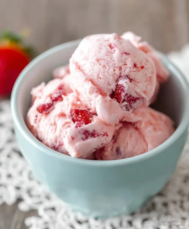 Homemade Strawberry Ice Cream