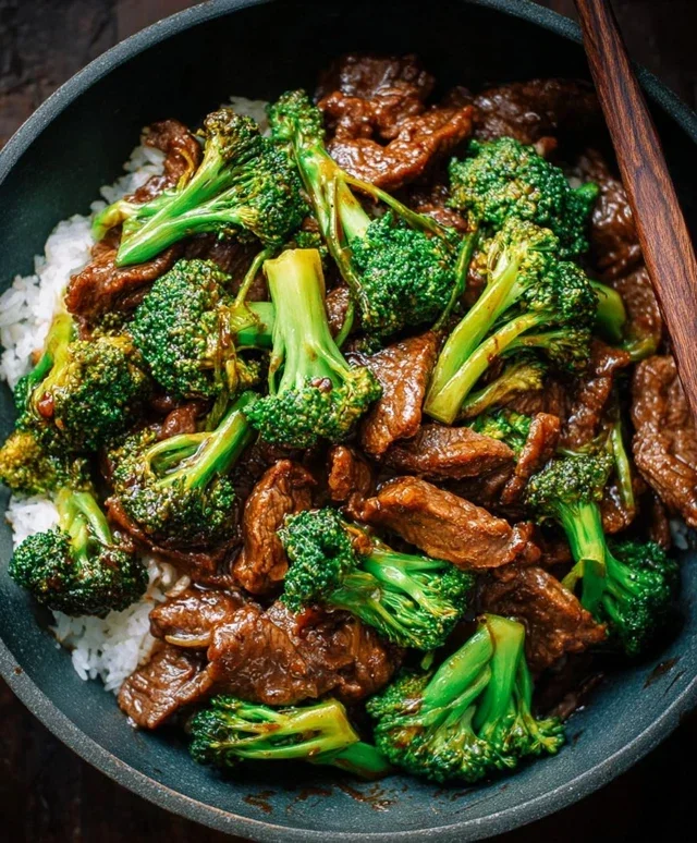 Chinese Beef and Broccoli (牛肉炒西兰花)